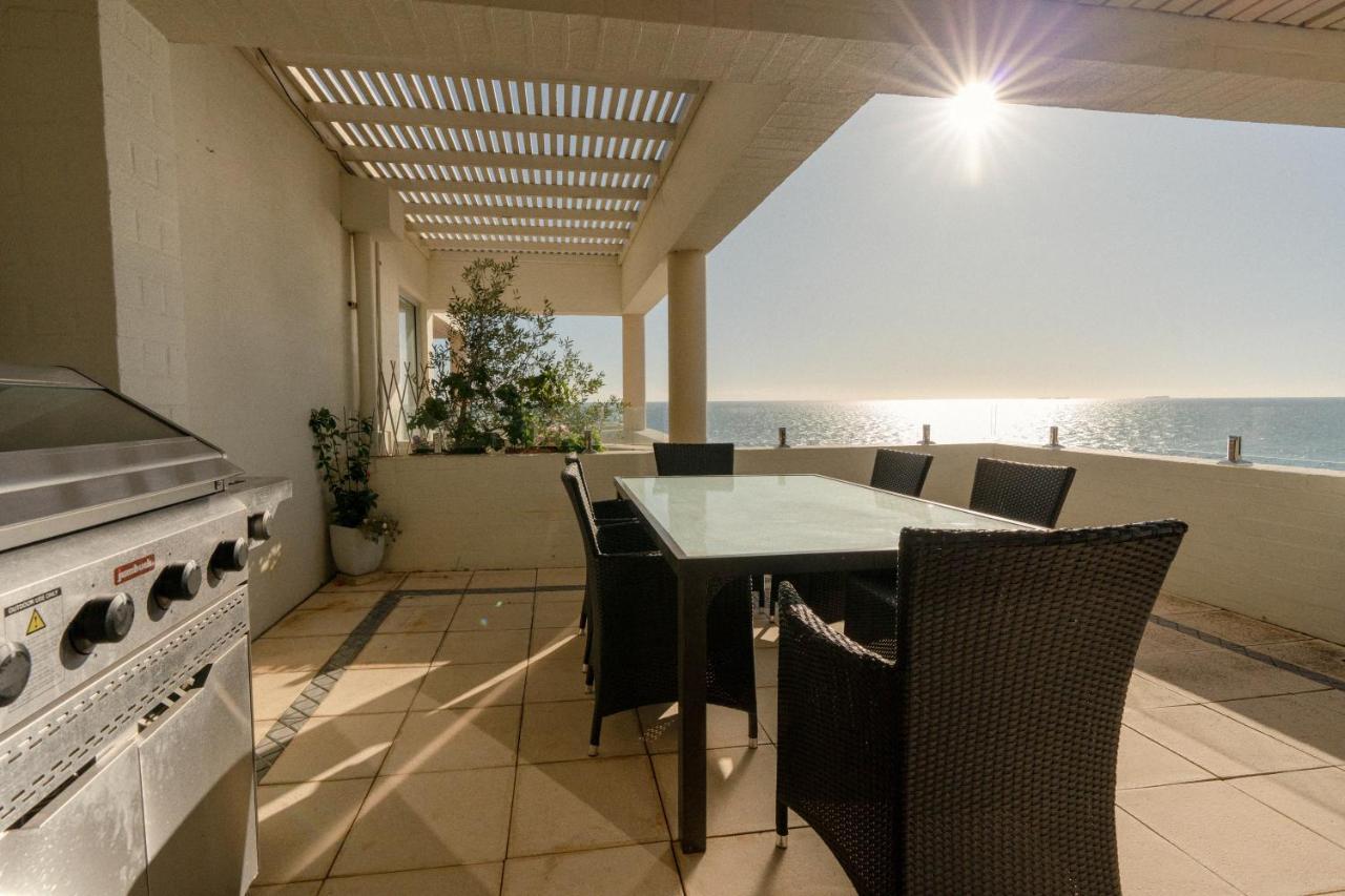 Beach View Apartment In Cottesloe Perth Exteriör bild